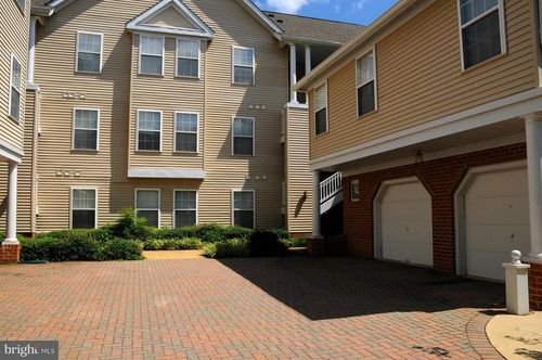 apt-305-5812 Wyndham Cir, COLUMBIA, MD, 21044-3193 | Card Image