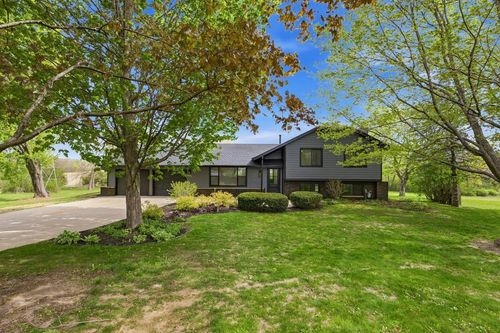 W309S10340 Knoll Court, Mukwonago, WI, 53149 | Card Image