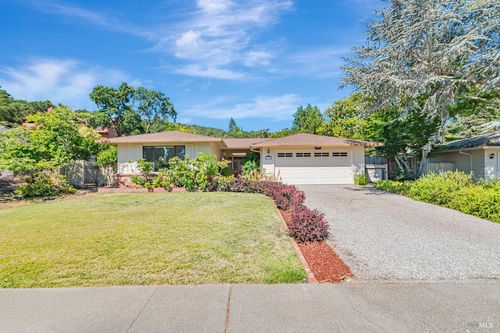 6840 Oakmont Drive, Santa Rosa, CA, 95409 | Card Image