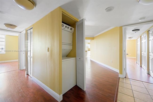 APT-1303 - 520 Se 5 Th Ave, Condo with 3 bedrooms, 2 bathrooms and null parking in Fort Lauderdale FL | Image 15