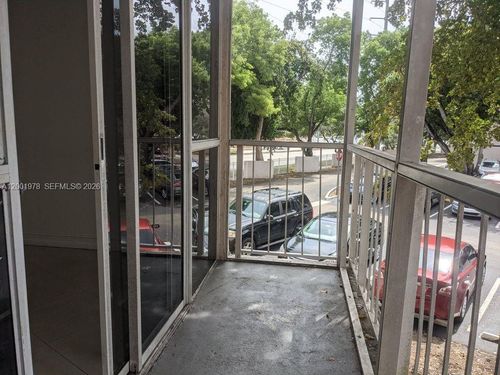 apt-b209-7125 Nw 186th St, Hialeah, FL, 33015-8337 | Card Image