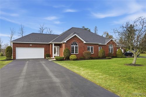 4883 Waterford Pl, Lockport, NY, 14094-3463 | Card Image