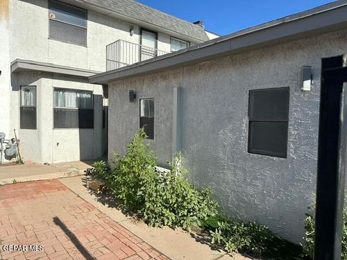 3249 Isla Morada Dr, El Paso, TX, 79925-3143 | Card Image