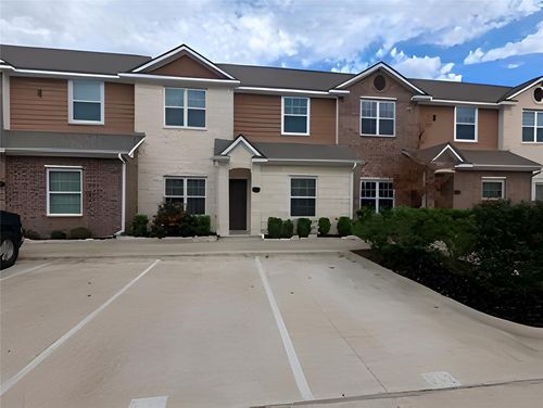 apt-351-301 Southwest Pkwy, College Station, TX, 77840-5148 | Card Image