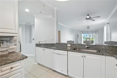 apt-520-8570 Kingbird Loop, ESTERO, FL, 33967-5789 | Card Image