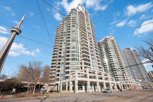 2515-230 Queens Quay W, Toronto, ON, M5J2Y7 | Card Image