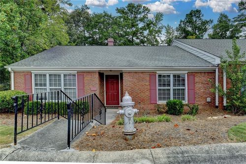 6433 Deerings Ln, Peachtree Corners, GA, 30092-4629 | Card Image