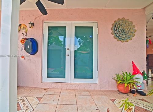 10471 Sw 174th Ter, Miami, FL, 33157-4157 | Card Image