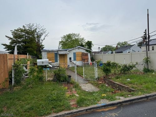 2 Donald St, Clifton, NJ, 07011-2908 | Card Image