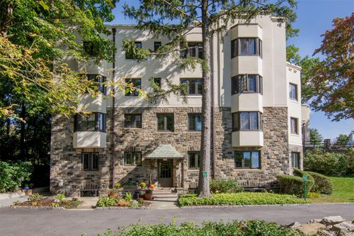 1a-11 Beechtree Ln, Bronxville, NY, 10708-1415 | Card Image