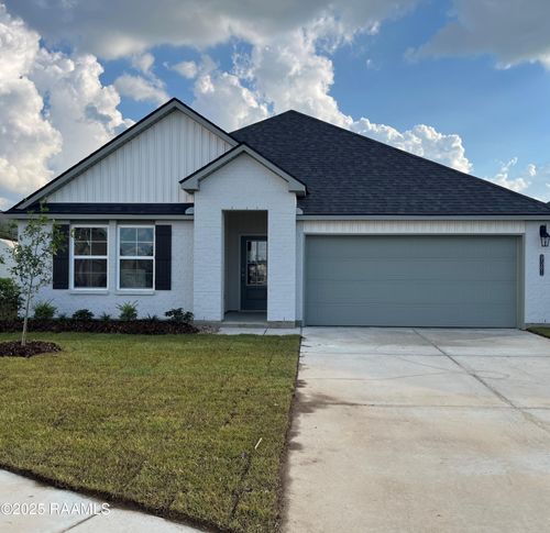 9381 Garrett Rd, Maurice, LA, 70555-3777 | Card Image