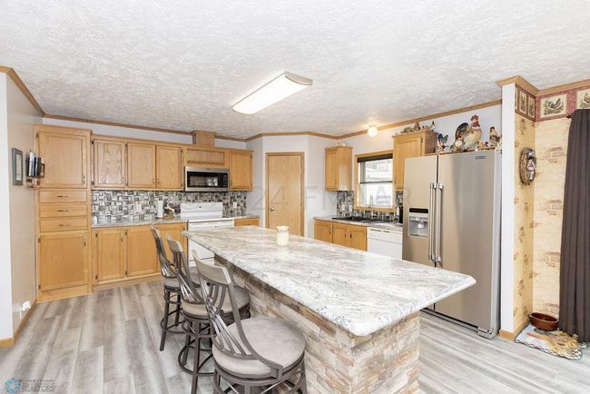 Kitchen | Image 19