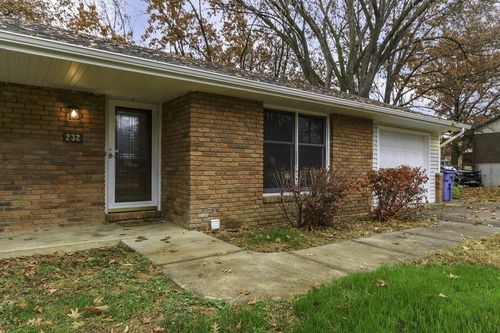 232 Pheasant Ln, Holts Summit, MO, 65043-1413 | Card Image