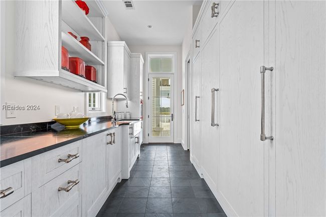 Back kitchen | Image 45