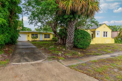 411 Churchill Road, West Palm Beach, FL, 33405 | Card Image