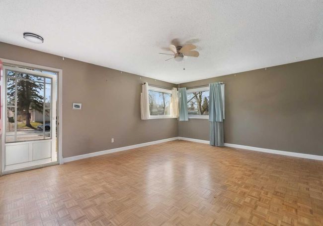 48 Franklin Dr Se, House other with 3 bedrooms, 2 bathrooms and 2 parking in Calgary AB | Image 6
