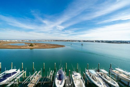 411-100 Olde Towne Yacht Club Dr, Beaufort, NC, 28516-8652 | Card Image