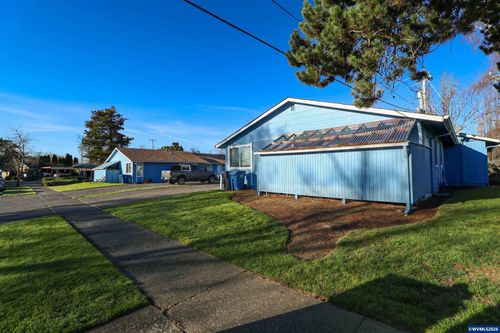 4133 & 4143 Campbell Dr Se, Salem, OR, 97317-6173 | Card Image