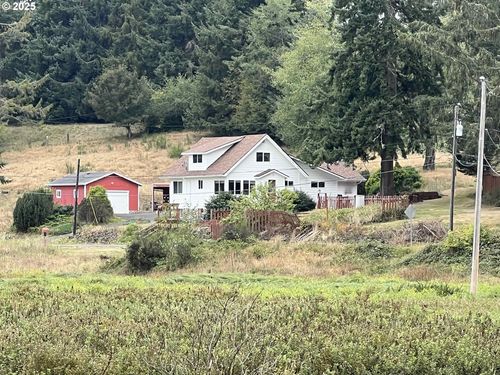 35539 Little Walluski Ln, Astoria, OR, 97103-8506 | Card Image