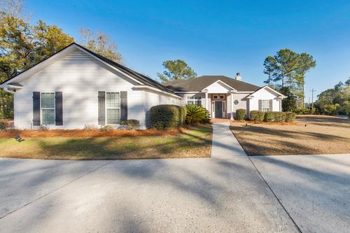 302 E Coleman Dr, Hahira, GA, 31632-1502 | Card Image