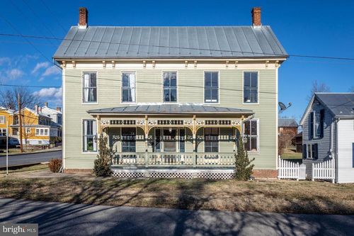 201 E Court St, WOODSTOCK, VA, 22664-1728 | Card Image