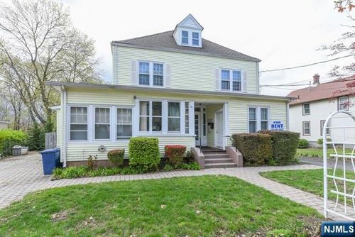12 S Maple Ave, Park Ridge, NJ, 07656-2169 | Card Image