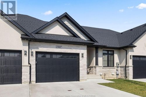 2507 Clearwater Ave, Windsor, ON, N8P0G3 | Card Image