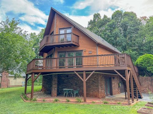 154 Cedar Rd, Hickory, NC, 28601-7859 | Card Image