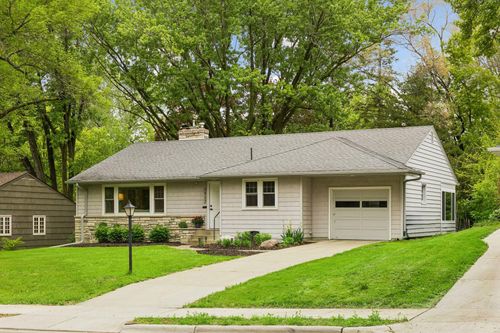 3932 W 58th St, Edina, MN, 55424-1435 | Card Image