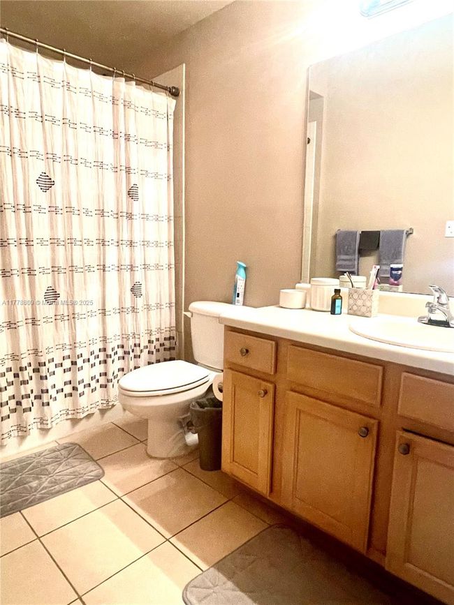 APT-429 - 6001 Sw 70 Th St, Condo with 3 bedrooms, 2 bathrooms and null parking in South Miami FL | Image 13