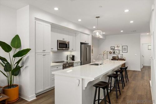 1107 Hibiscus Way, Oceanside, CA, 92054-4371 | Card Image