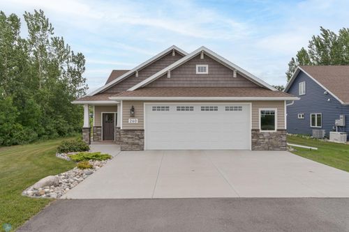 260 15th Ave N, Casselton, ND, 58012-7702 | Card Image