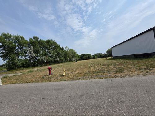 1801 4th Avenue Ne, Barnesville, MN, 56514 | Card Image