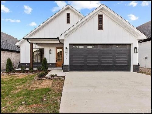 219 Copper Way, Little Rock, AR, 72223-4038 | Card Image