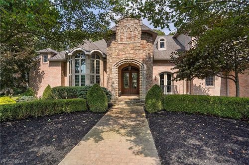 3783 Pioneer Trl, Mantua, OH, 44255-9452 | Card Image