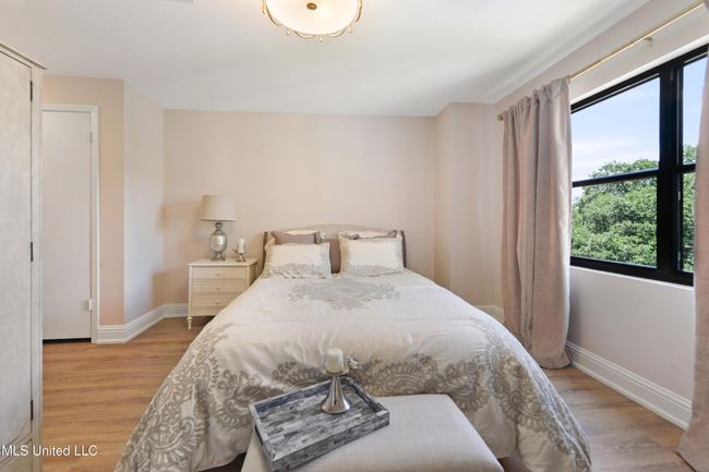 #2 guest bedroom | Image 19