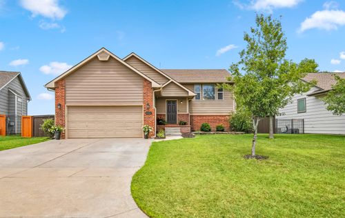 802 W Slate St, Andover, KS, 67002-7511 | Card Image