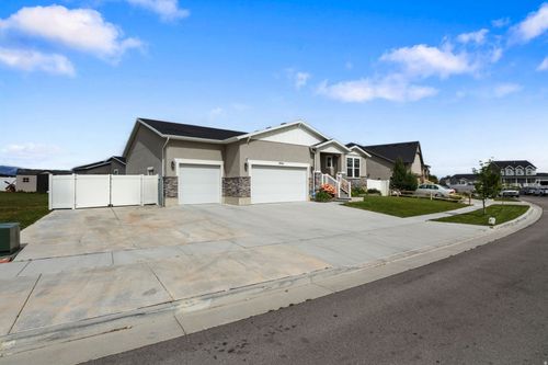 5945 N Tippecanoe Ln, Tooele, UT, 84074-5590 | Card Image