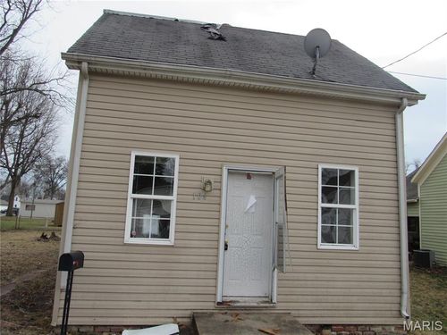 104 E South St, Mascoutah, IL, 62258-2446 | Card Image