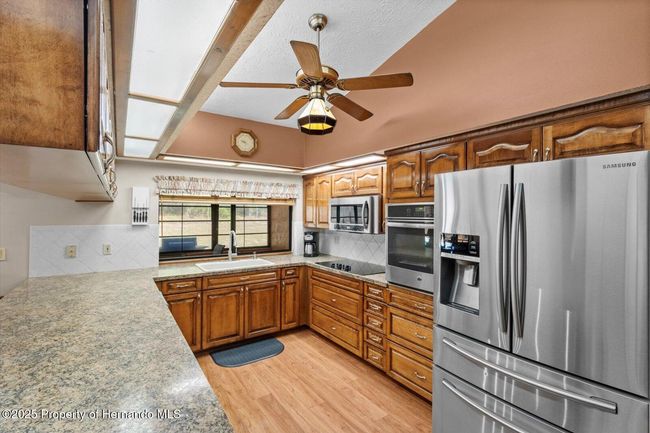 Kitchen | Image 9