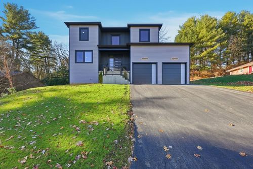 287 Whitney Ave, Holyoke, MA, 01040-2717 | Card Image