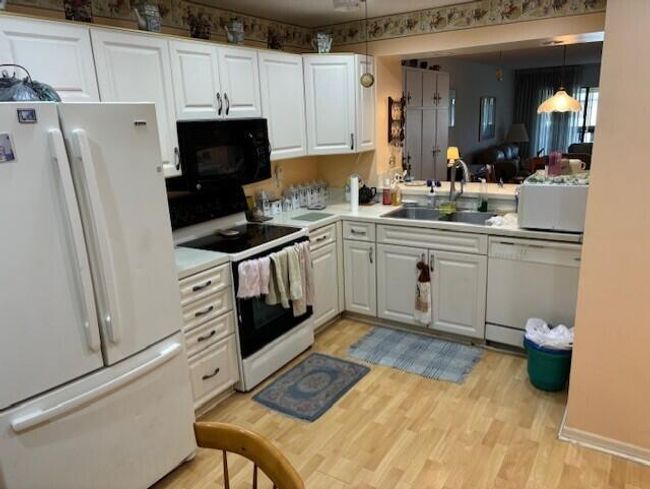 APT-403B - 162 Se Saint Lucie Blvd, Condo with 2 bedrooms, 2 bathrooms and null parking in Stuart FL | Image 20