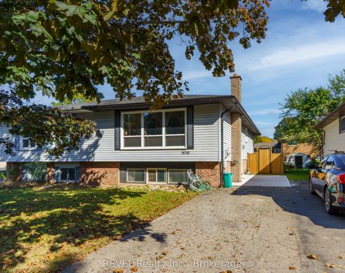 5016 Gage Crt, Niagara Falls, ON, L2E7B5 | Card Image