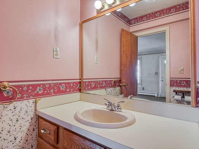 APT-4-5 - 489 Turnpike St, Condo with 2 bedrooms, 2 bathrooms and 2 parking in South Easton MA | Image 12