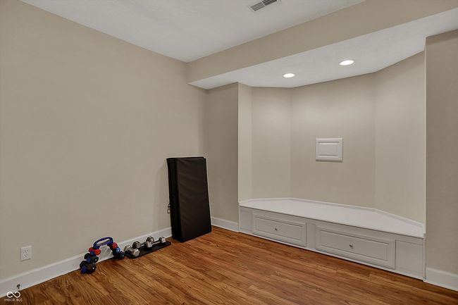 9319 Oak Knoll Ln, House other with 4 bedrooms, 4 bathrooms and null parking in Fishers IN | Image 59