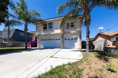1415 Wildwood St, Colton, CA, 92324-2566 | Card Image