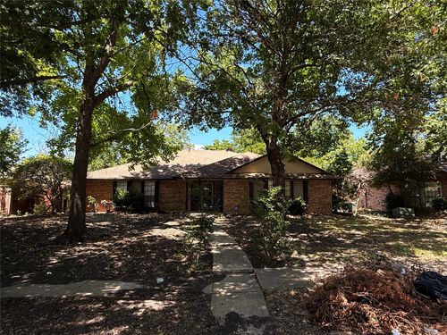 913 Francis St, Lancaster, TX, 75146-2270 | Card Image