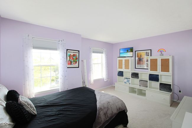 Bedroom 2 has lots of room for all your stuff! | Image 14
