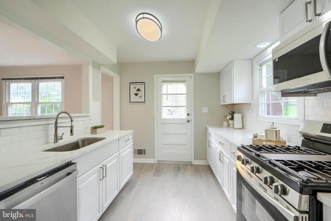 10 Glenwest Ct, House other with 5 bedrooms, 3 bathrooms and null parking in BALTIMORE MD | Image 15