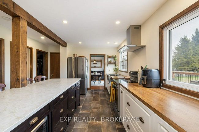 1038 Mccallum Lane, House other with 4 bedrooms, 3 bathrooms and 3 parking in Sydenham ON | Image 12